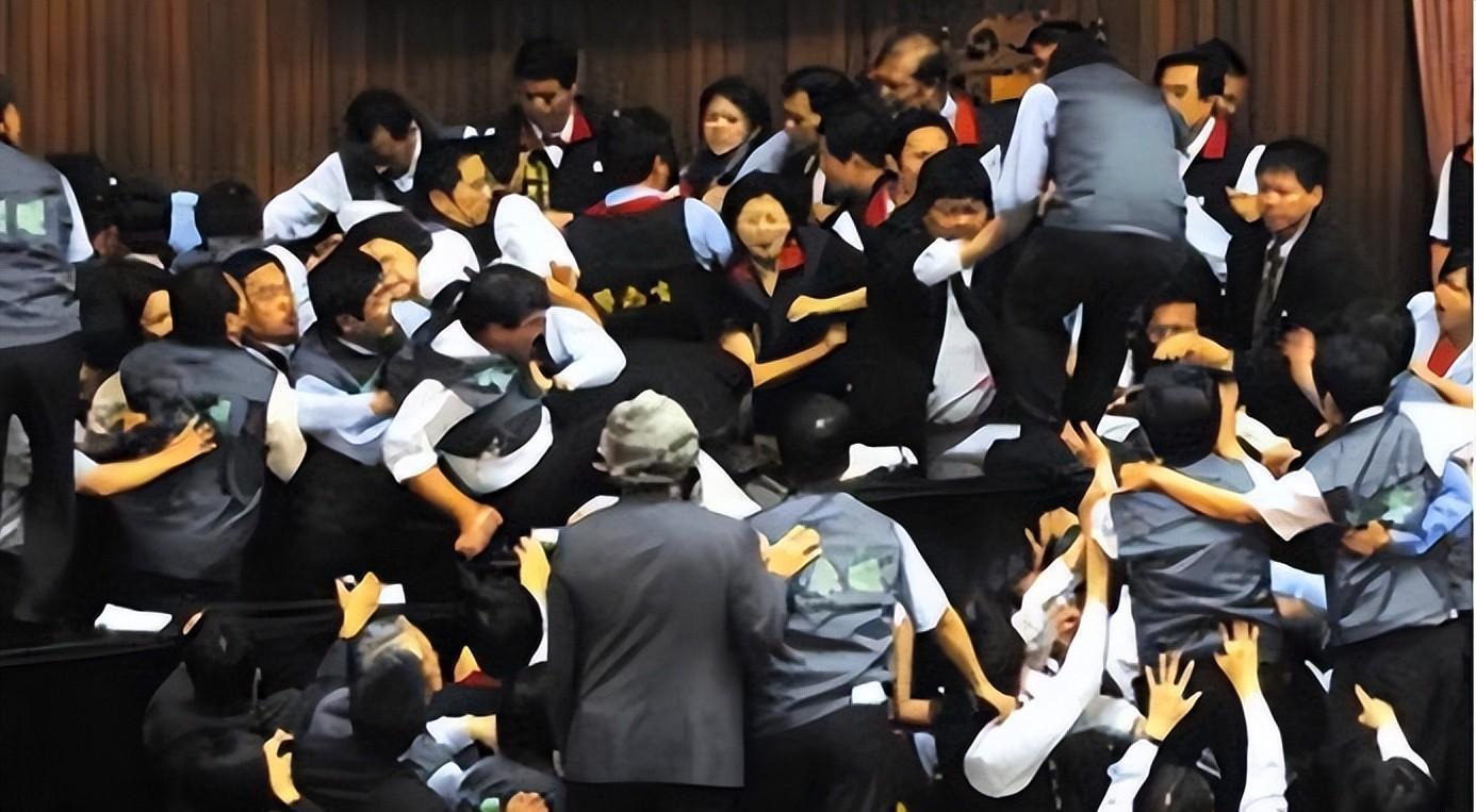澳门6张牌照归属公司的类别及其图片展示澳门6张牌照归属公司有哪些类别的呢图片大全