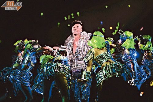 澳门六月演唱会璀璨星辉，明星献唱经典歌曲澳门6月5日演唱会